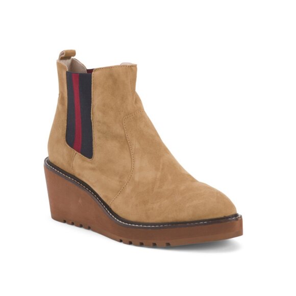 CECELIA NEW YORK Nutella Suede Gemma Wedge Booties